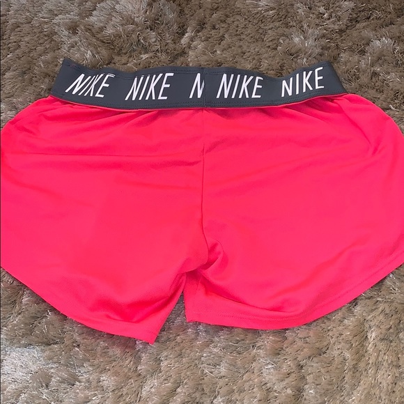 Nike Dri-Fot shorts - Picture 4 of 4